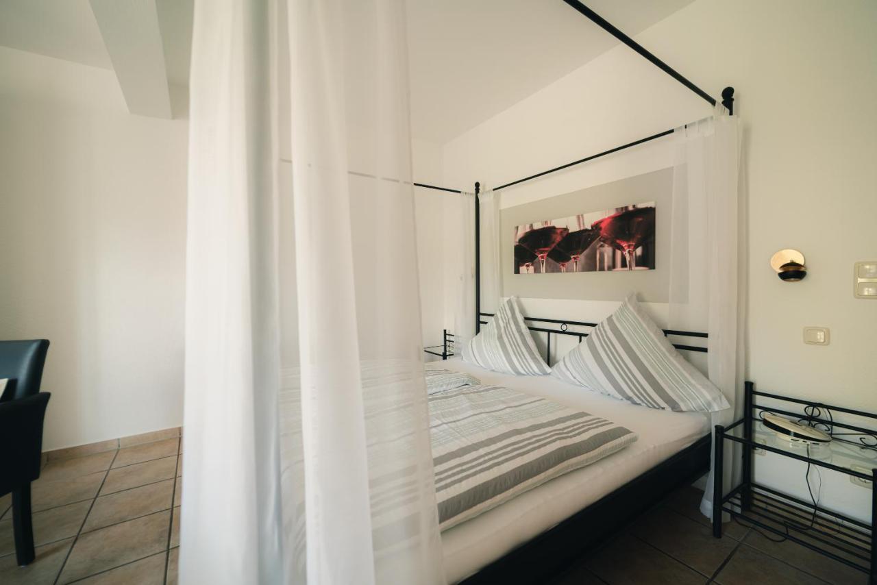 Urlaubsweingut Zecherhof Neef Bagian luar foto