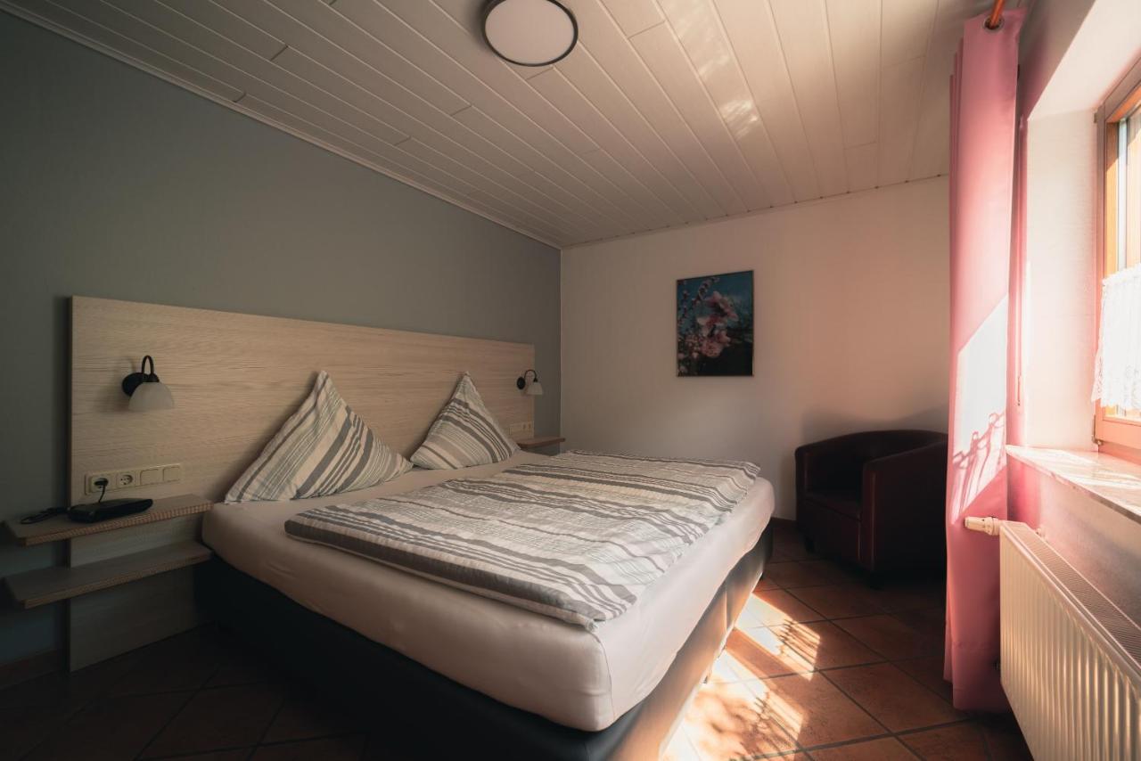 Urlaubsweingut Zecherhof Neef Bagian luar foto