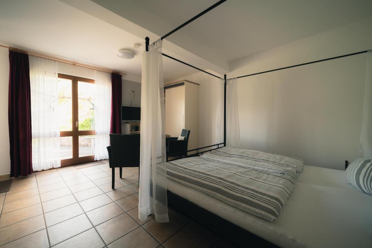 Urlaubsweingut Zecherhof Neef Bagian luar foto